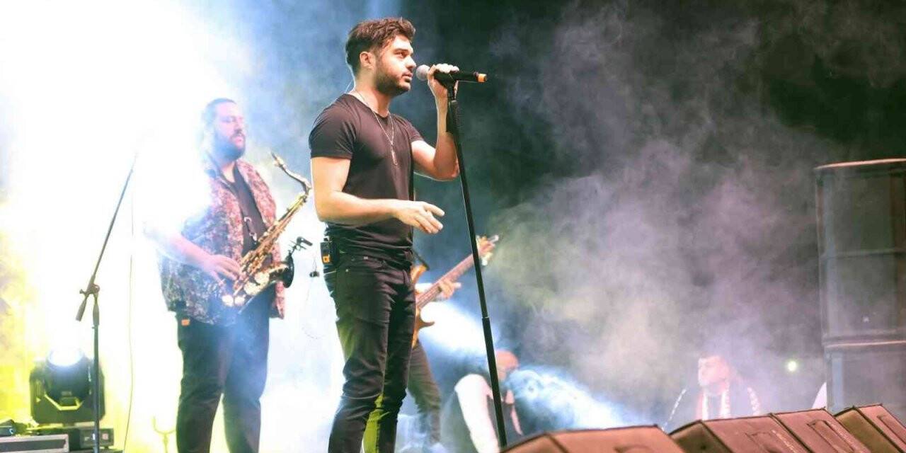 İlyas Yalçıntaş konserine büyük ilgi