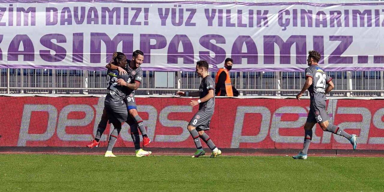 Spor Toto Süper Lig: Kasımpaşa: 1 - Fatih Karagümrük: 3 (İlk yarı)