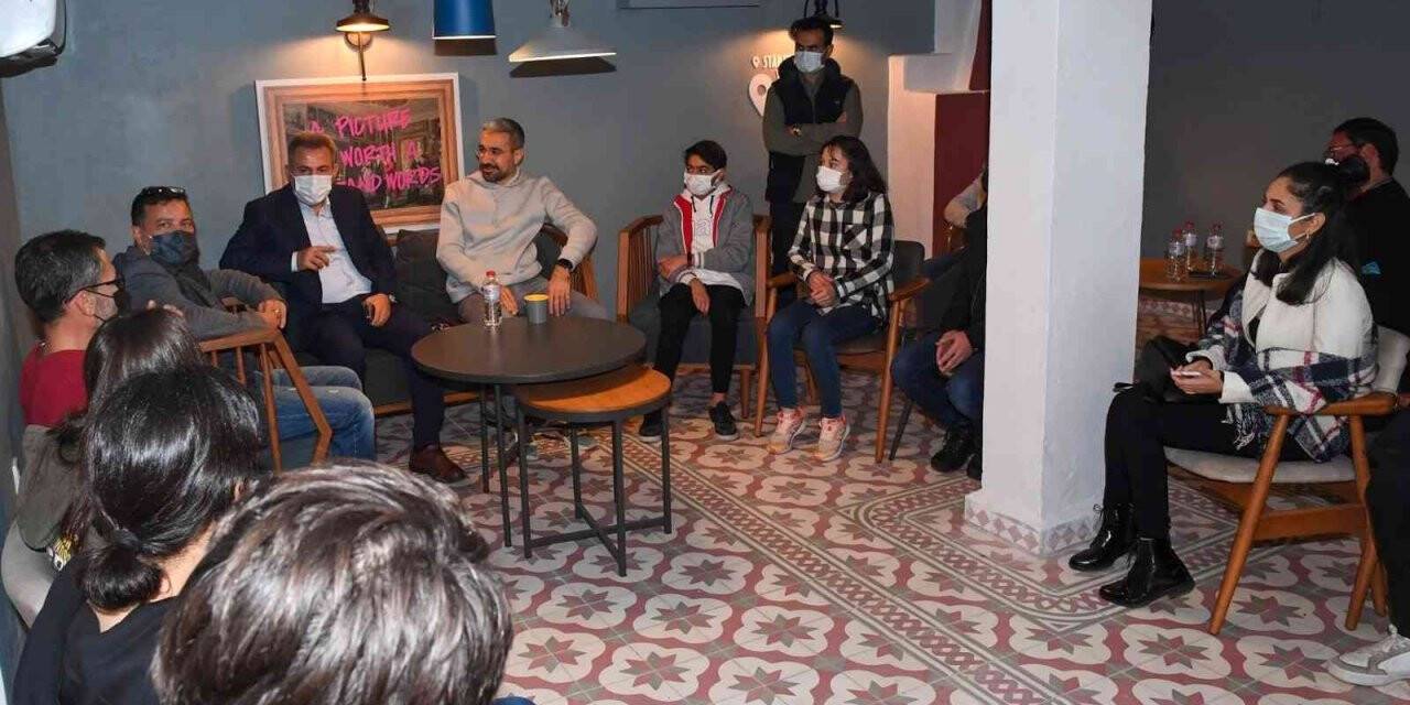 Vali Elban: "Gençlerimiz umudumuz"