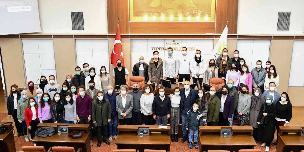 Başkan Ataç diş hekimi adayı gençlerle buluştu