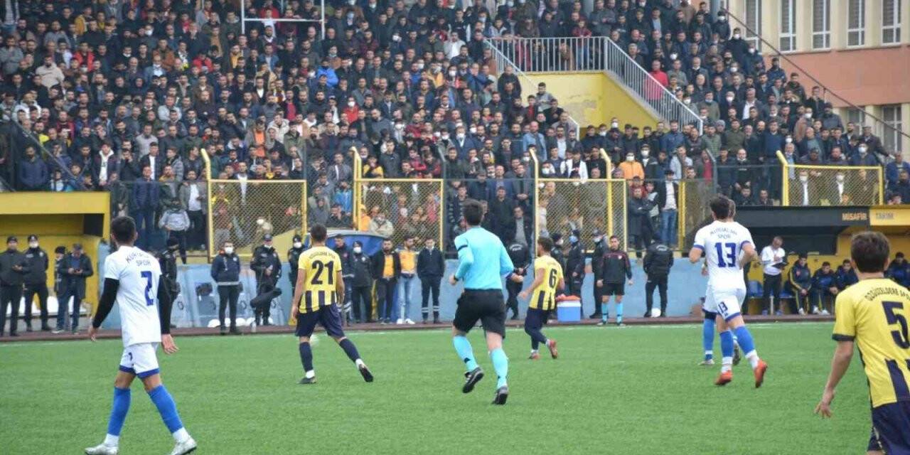 Bitlis Özgüzeldere Spor dörtte dört yaptı