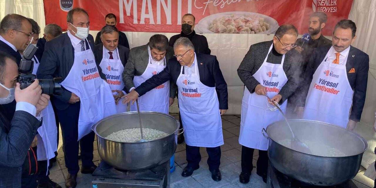 Esenler Belediyesi 20 bin kişiye mantı dağıttı