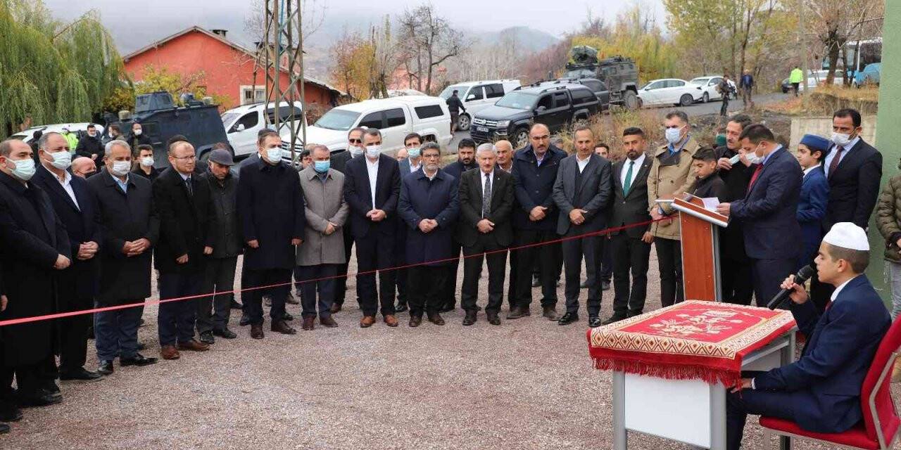 Hakkari’de 42 hafızın icazet merasimi yapıldı