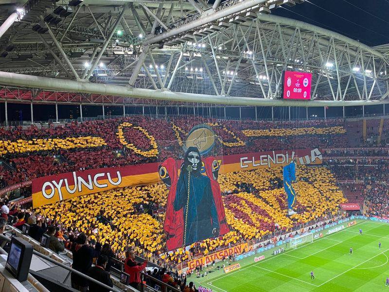 Galatasaray'dan 'Squid Game' temalı koreografi!