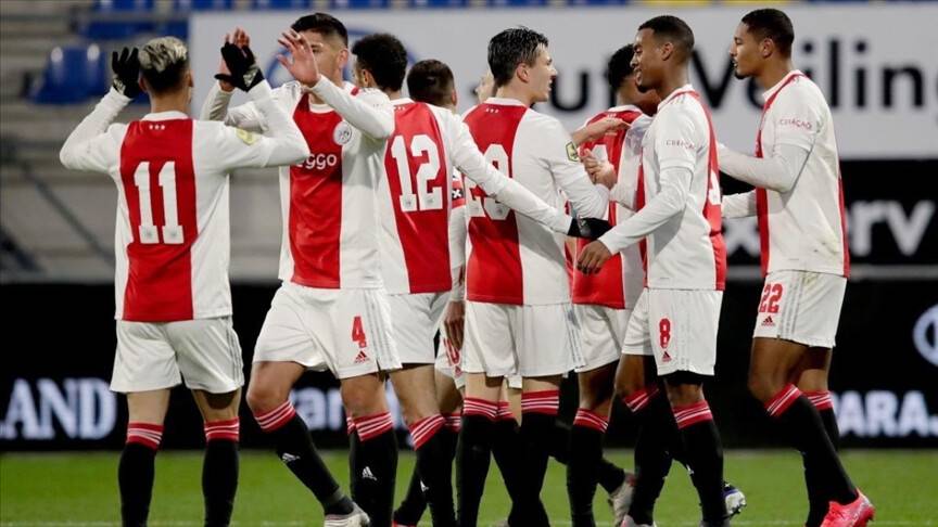Ajax ligde farklı kazandı