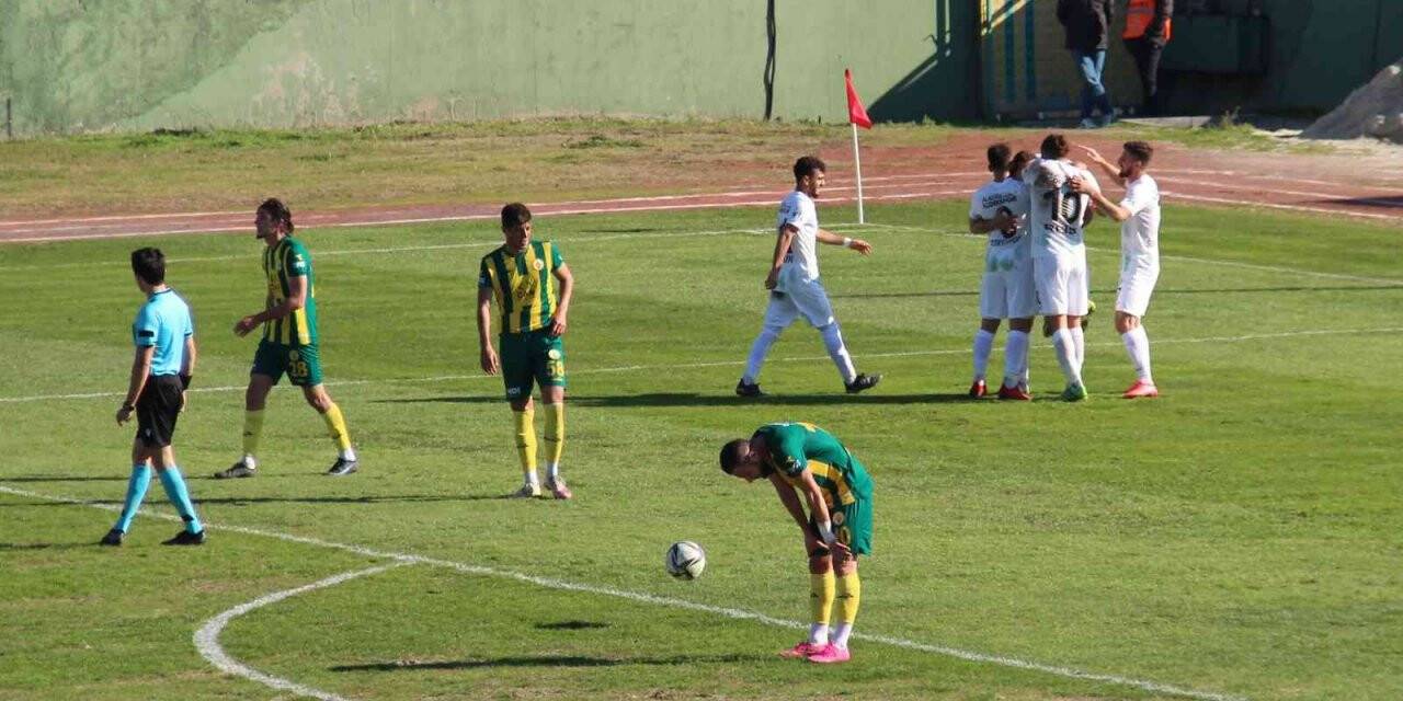 TFF 3. Lig: Darıca Gençlerbirliği: 0 - Iğdır Futbol Kulübü: 3