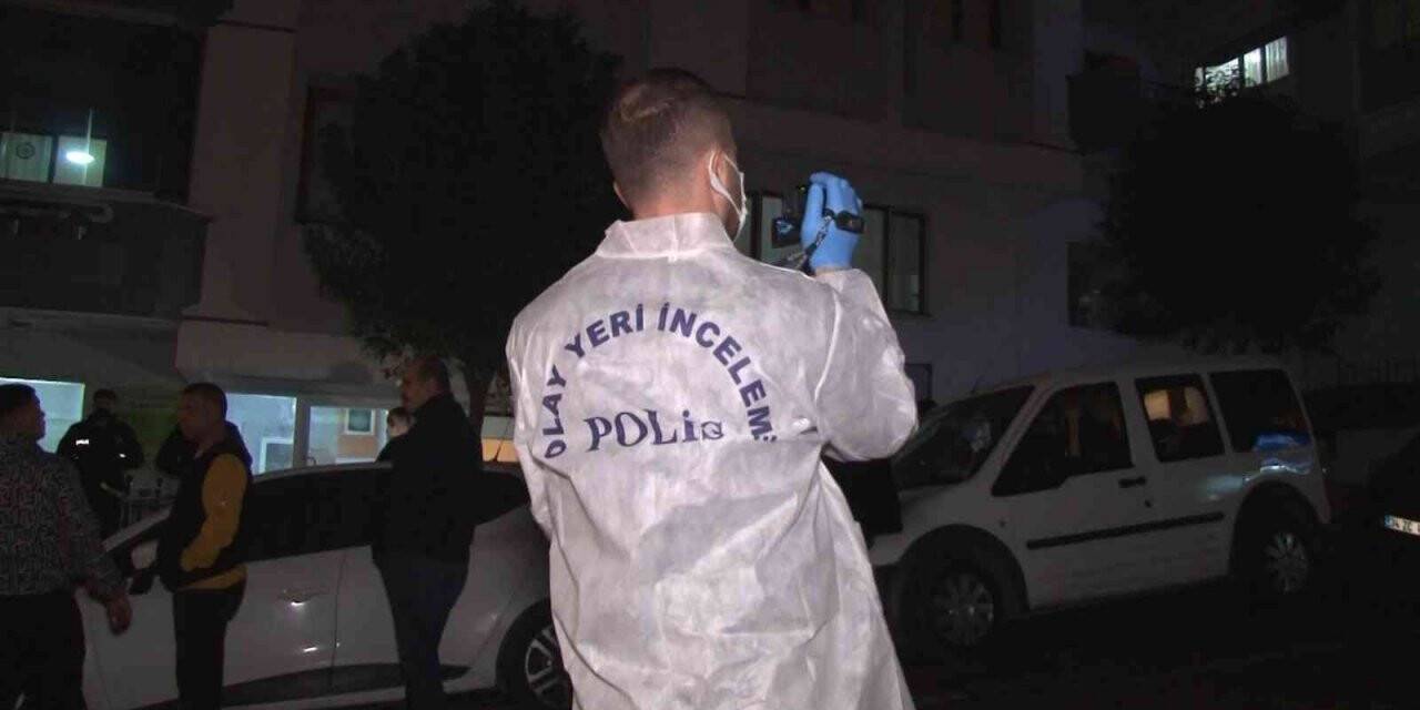 Avcılar’da cinnet getirerek evini yakan şahıs silahla intihar etti