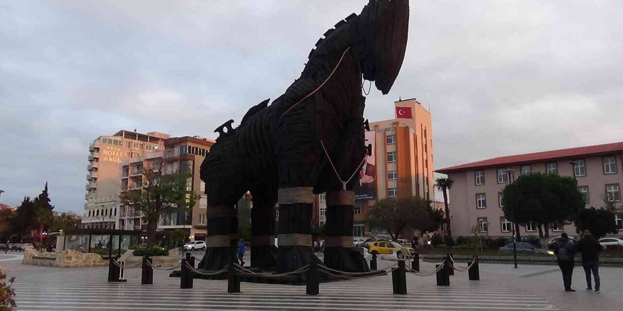 Truva Atı, Kazdağı Göknarları’ndan yapılmış