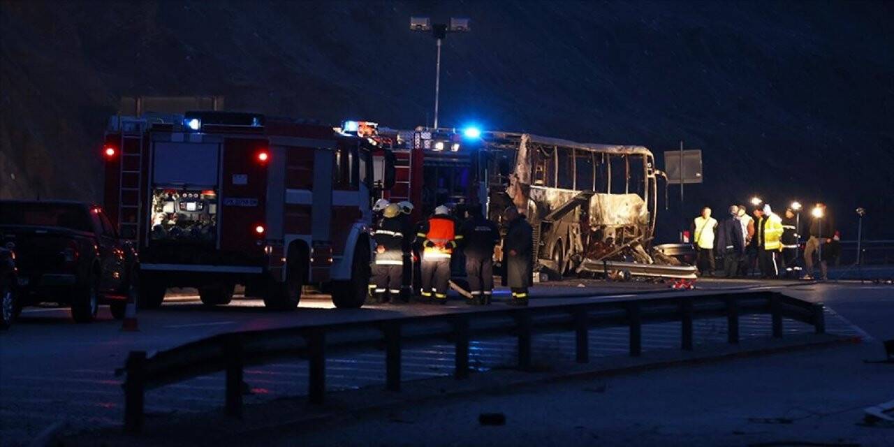 Bulgaristan’da trafik kazasında 46 kişi yanarak öldü