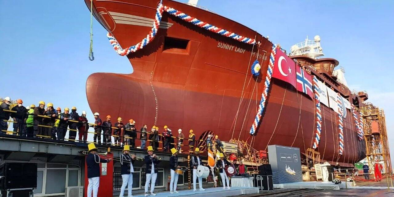 Sunny Lady denize indi