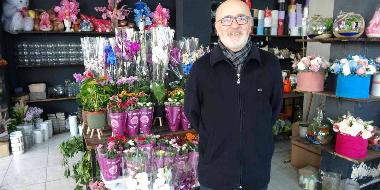 Çiçekçilerde Öğretmenler Günü mesaisi