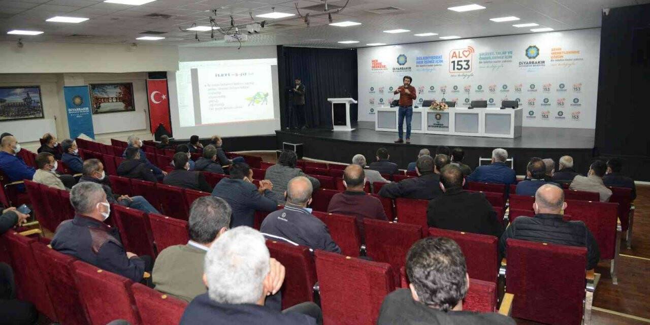 Diyarbakır’da şoförlere doğru iletişim eğitimi verildi