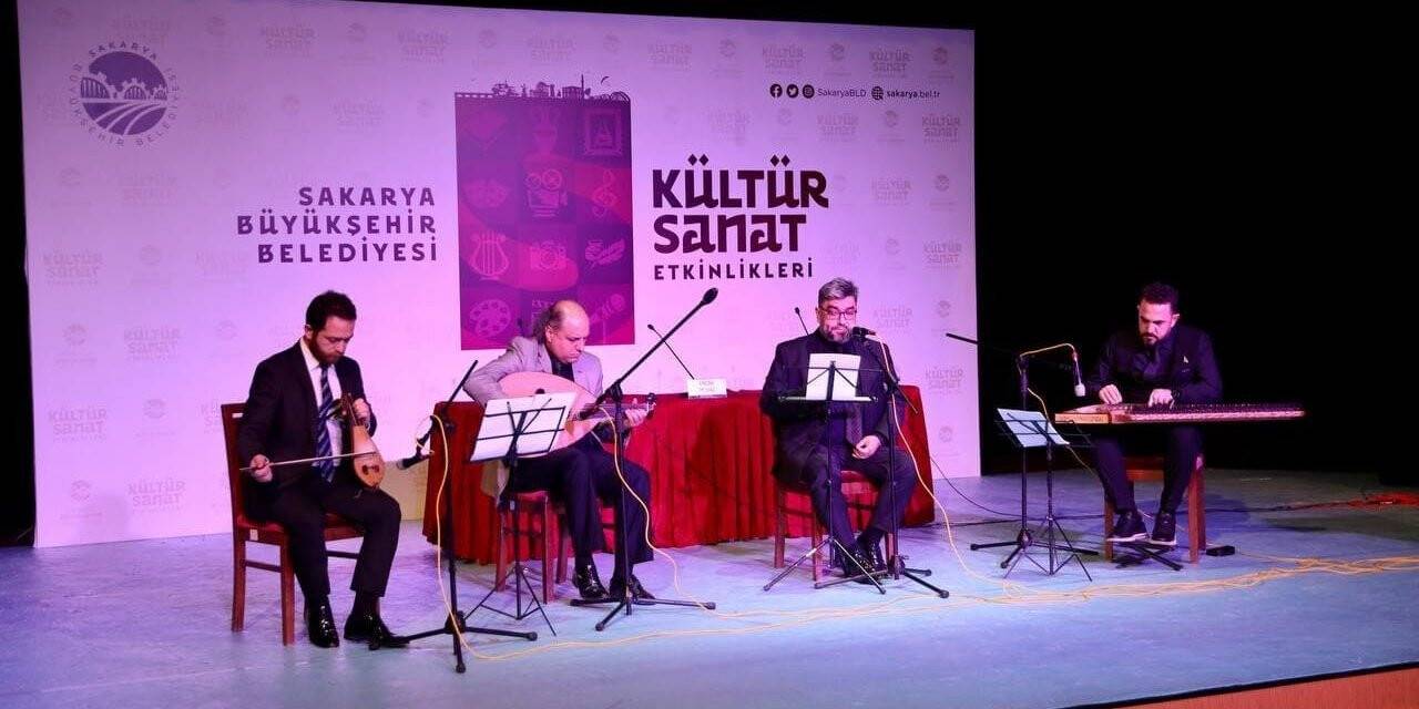 AKM’de Yahya Kemal konuşuldu