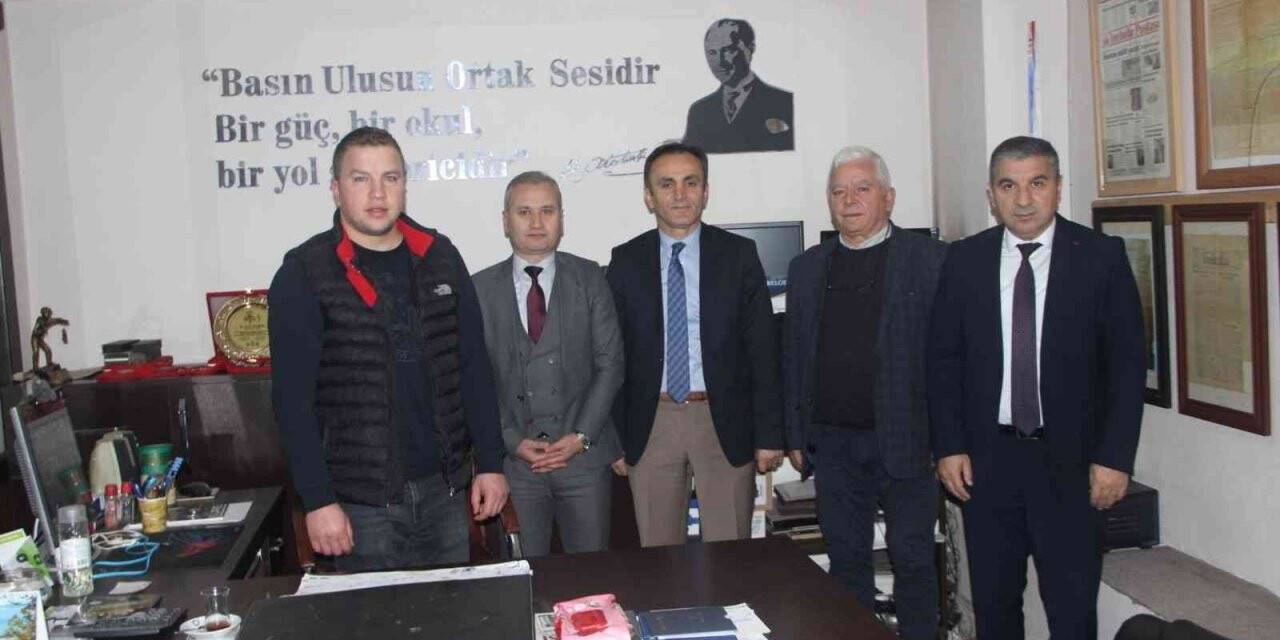 “Yiğit İnebolu Okuyor” projesi kapsamında kitap toplama kampanyası başlatıldı
