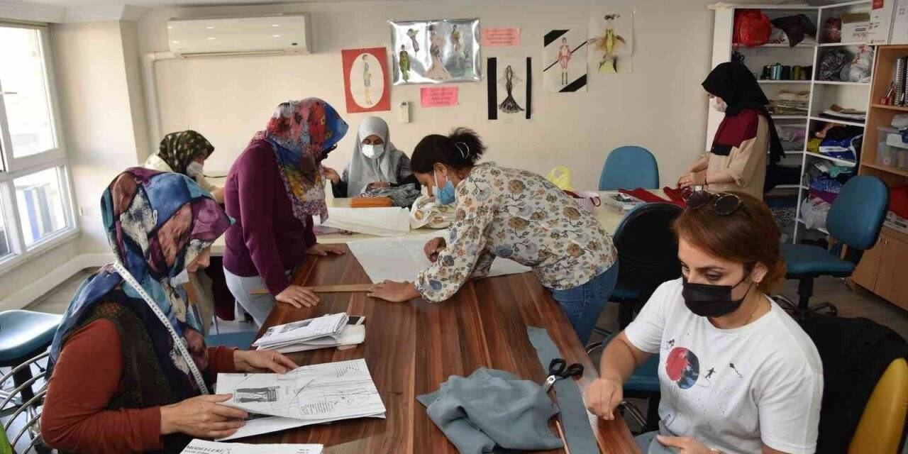 Katıldıkları kurs sayesinde hazır giyim sektöründe iş bulacaklar