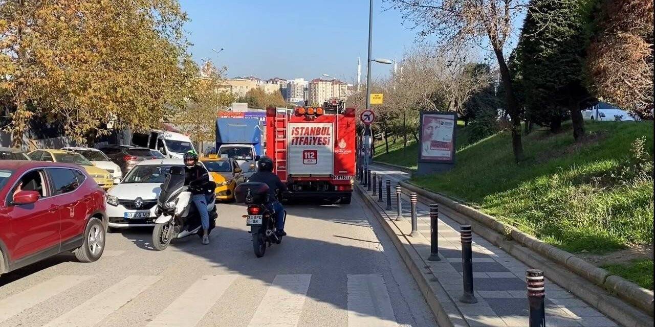 Kamyonet altında kalan küçük kız metrelerce sürüklendi