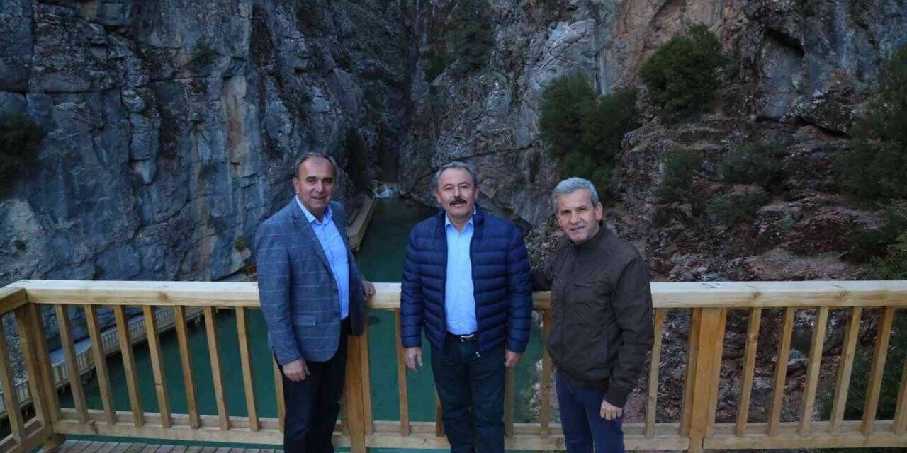 Doğa tutkunları Acıpayam Kanyon projesinin bitmesini sabırsızlıkla bekliyor