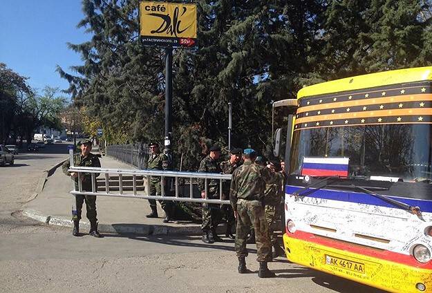 Tatarların Kırım'a girmesine izin verilmiyor