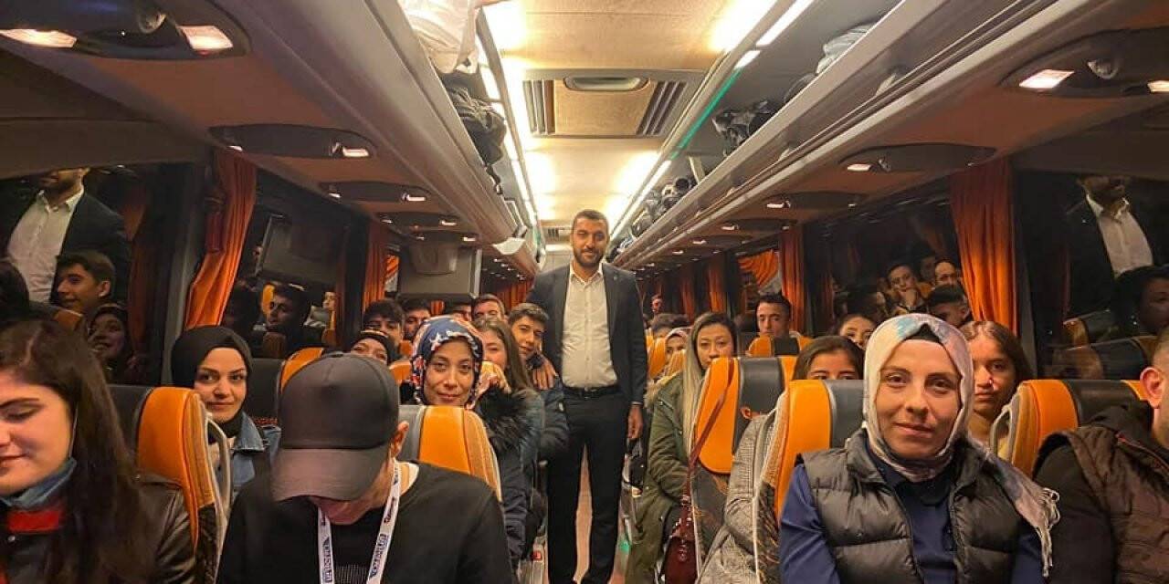 AK Parti’den  liseli gençlere “Kapadokya” gezisi