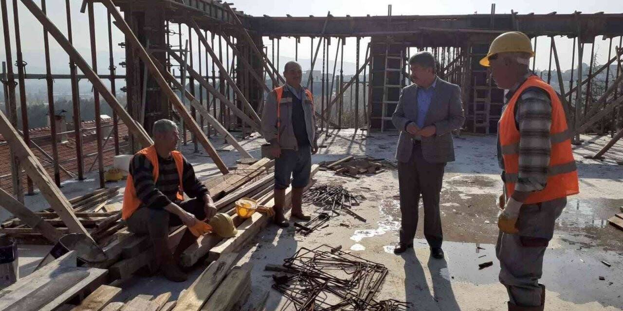 Gediz’de Hafızlık Kız Kur’an Kursu inşaatının yapımı devam ediyor