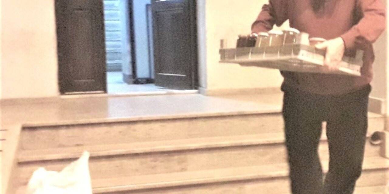 Bal hırsızları yakalandı