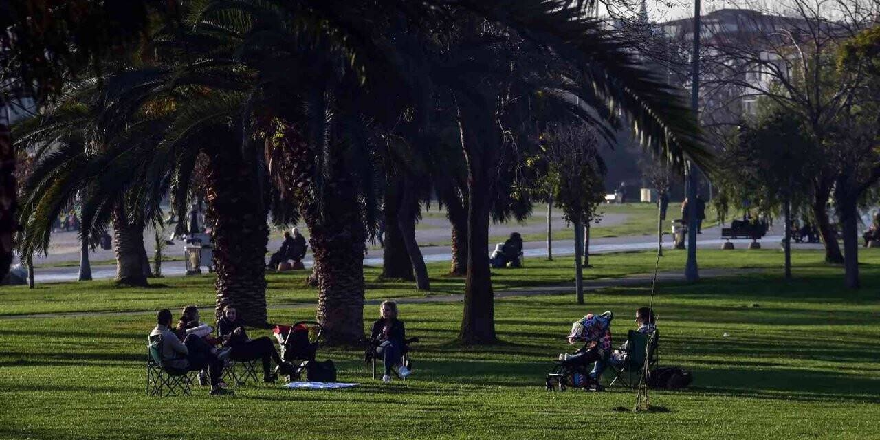 İstanbullular güneşli havanın keyfini çıkardı