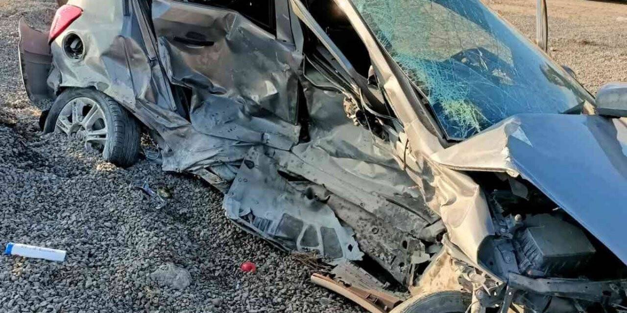Korkunç kazada hamile kadın hayatını kaybetti