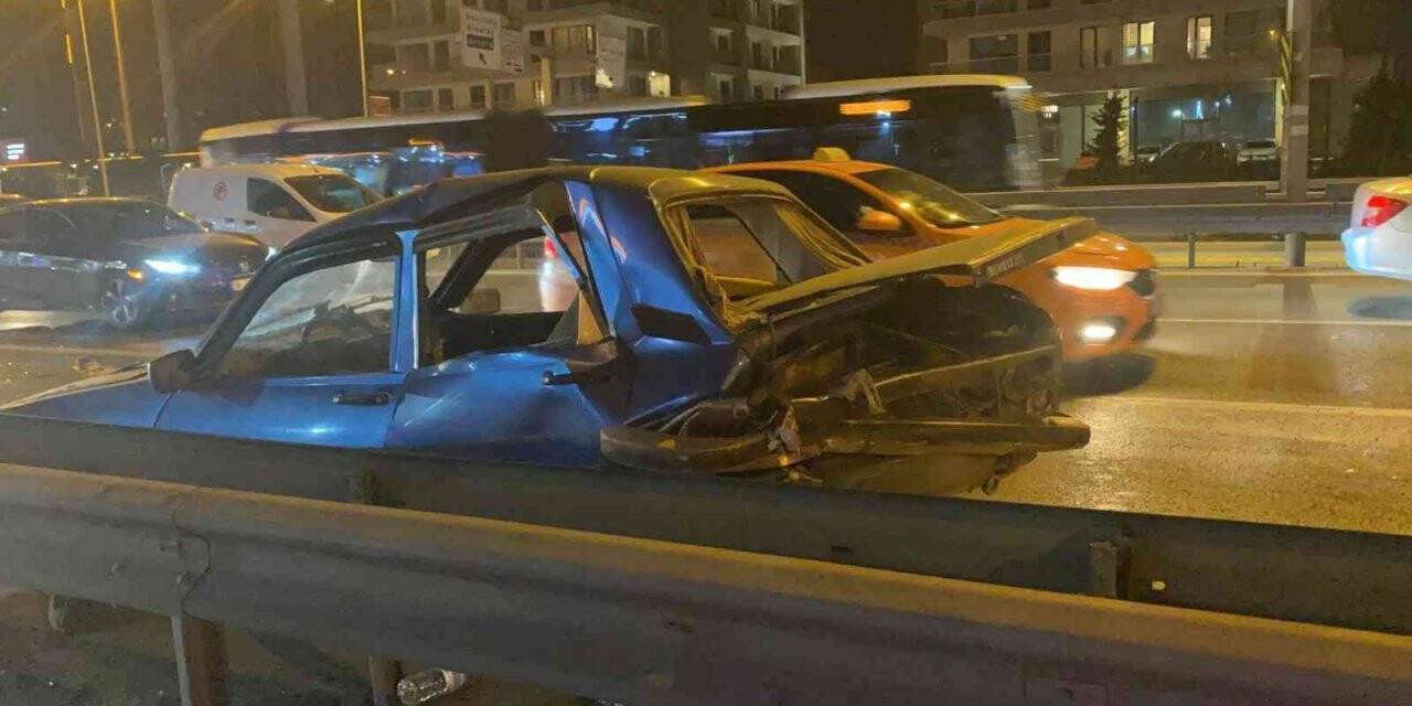 E- 5’te direksiyon hâkimiyetini kaybeden sürücü önündeki otomobile arkadan çarptı: 1 yaralı