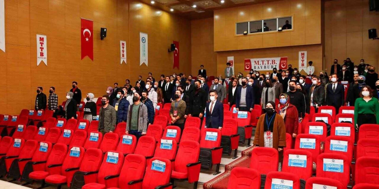Bayburt’ta ‘Kültür Akademisi’ konferansları başladı