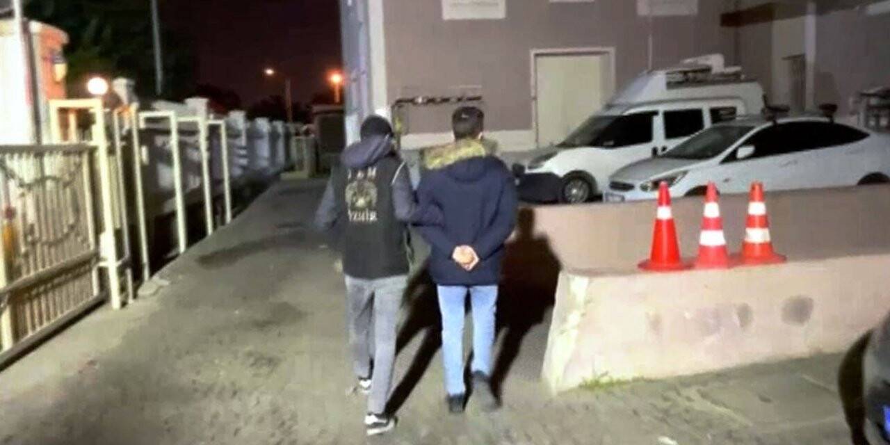 İzmir’de FETÖ operasyonu: Subaylarında olduğu 76 şüpheli yakalandı