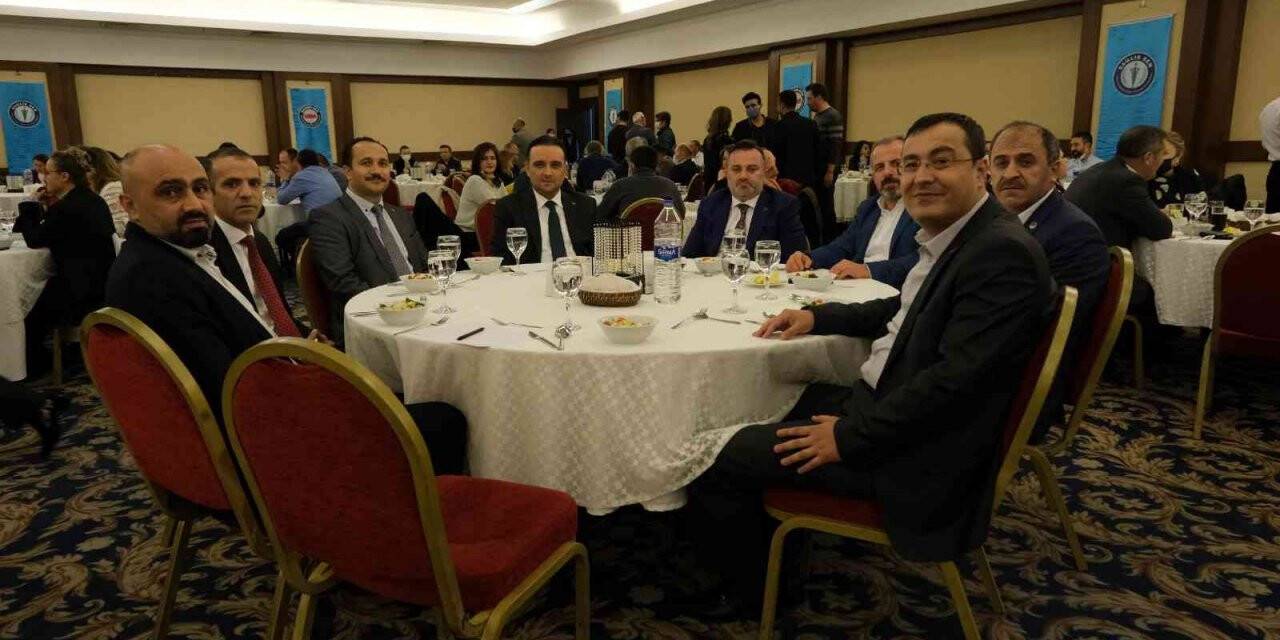 Manisa’da Sağlık-Sen İl Divan Toplantısı geniş katılımla yapıldı