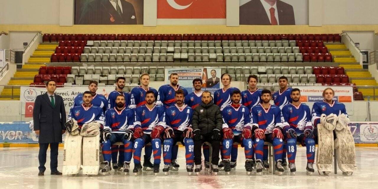 Buz hokeyinde dadaş rüzgarı