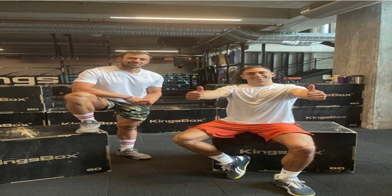 Hem antrenör hem yarışmacı iki crossfit kahramanı