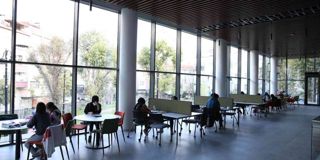 Güngören’de öğrencilerden inanılmaz başarı: ‘Öğrenci İstasyonu’ 300 ilçenin nüfusunu geride bıraktı