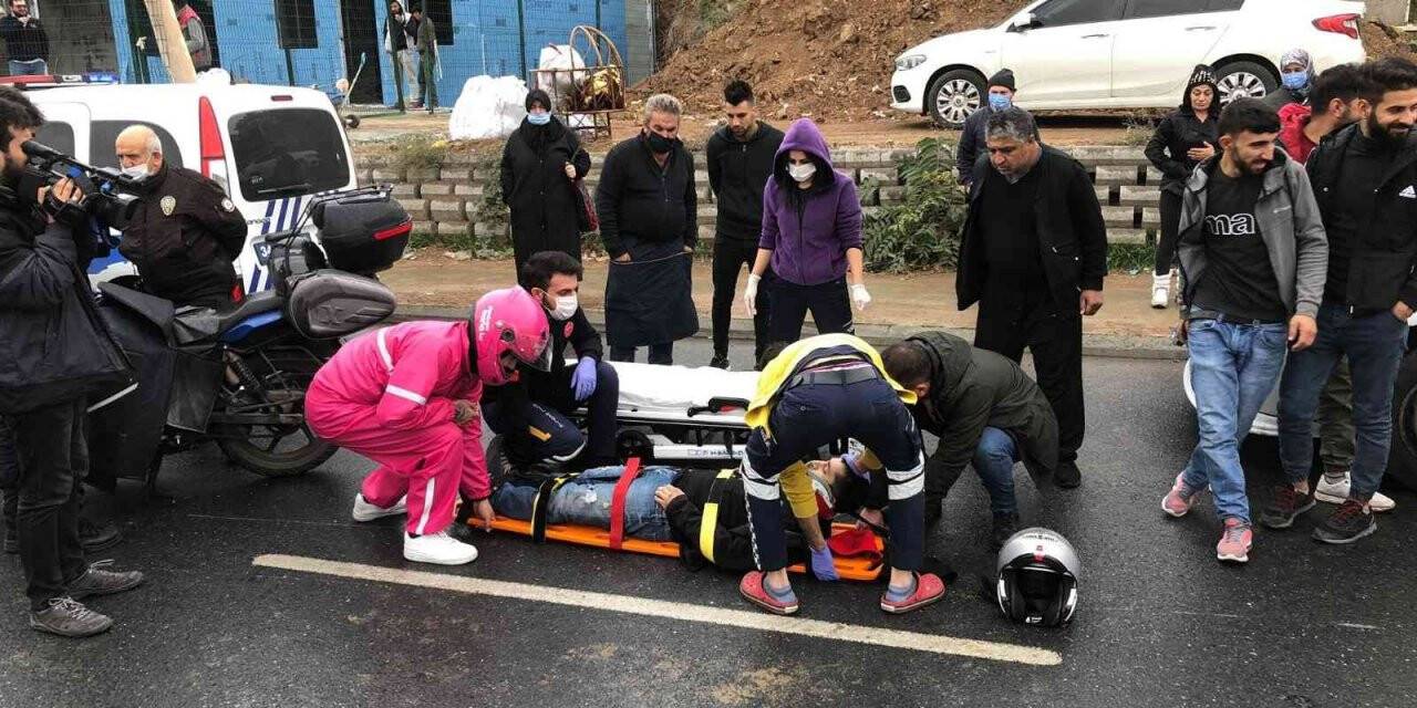 Ataşehir’de taksiye çarpmamak için manevra yapan motosikletli kaza yaptı