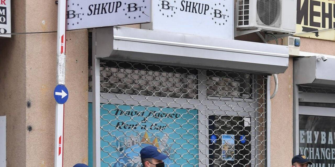 Kuzey Makedonya Başbakanı Zaev: “7 yolcu arka camları kırarak hayatta kalmayı başardı”