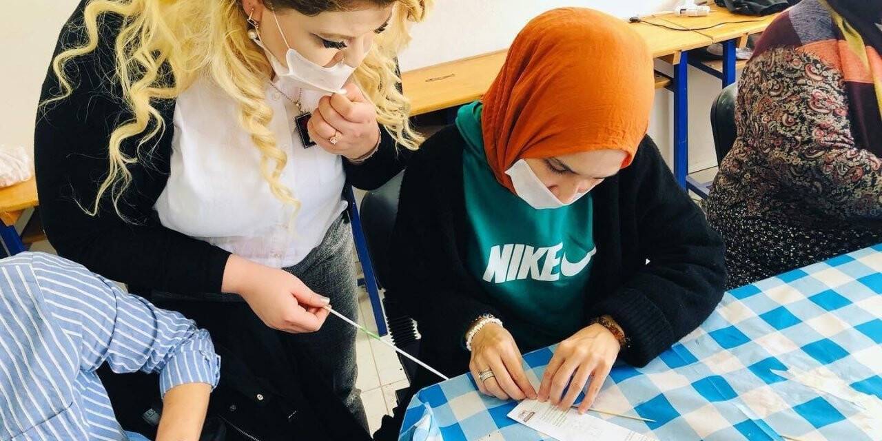 İvrindi’de Maharetli Eller’de üretim devam ediyor