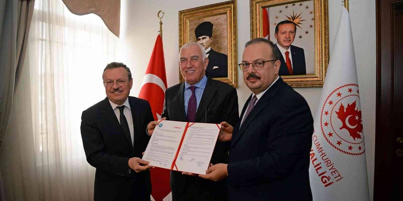 Bursa Uludağ Üniversitesi, Diş Hekimliği Fakültesi binasına kavuşacak