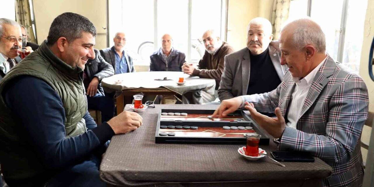 Başkan Gültak, mahallelerde vatandaşlarla buluşmaya devam ediyor