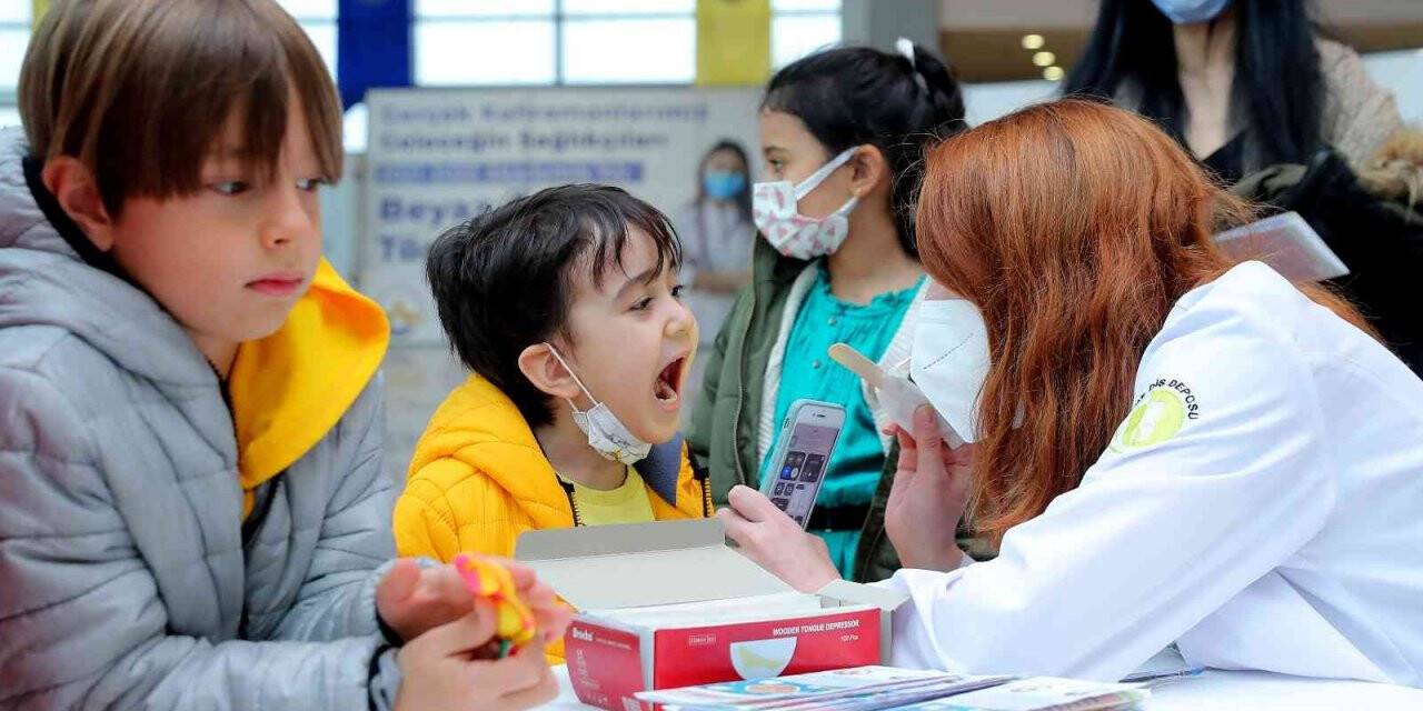 Çocuklara eğlenceli ağız ve diş sağlığı eğitimi