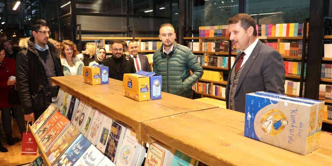 Ayhan, öğretmenlerle bir araya geldi
