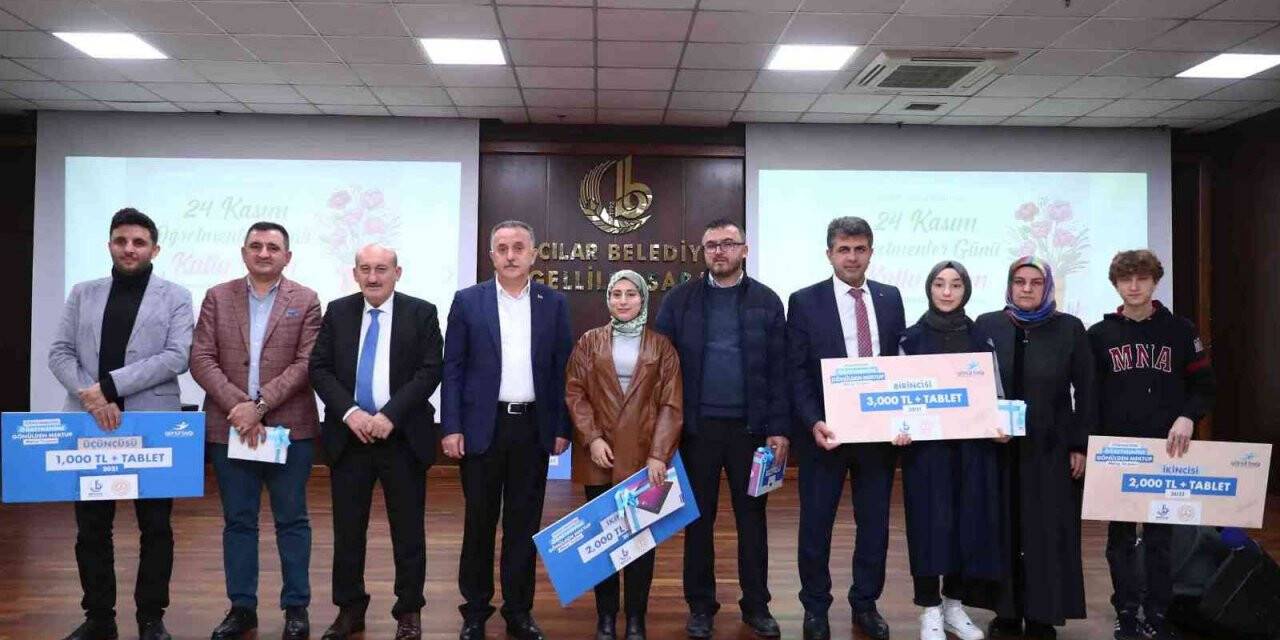 Özel öğretmenlere Öğretmenler Günü yemeği