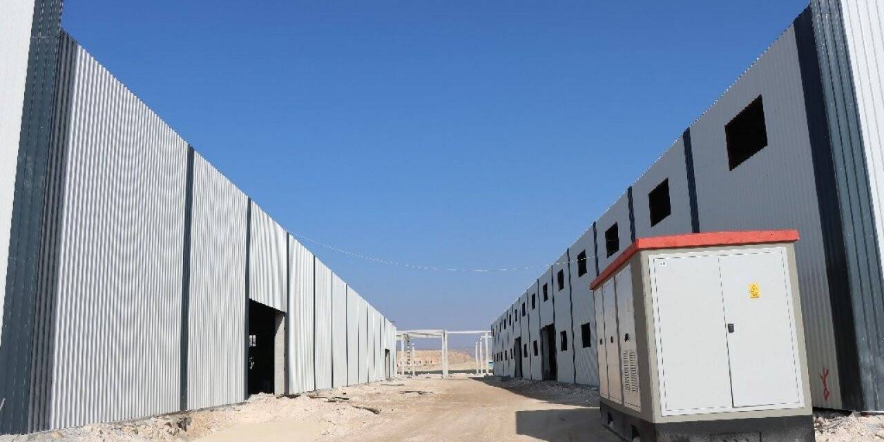 Büyükşehir fabrika çalışmalarını sürdürüyor