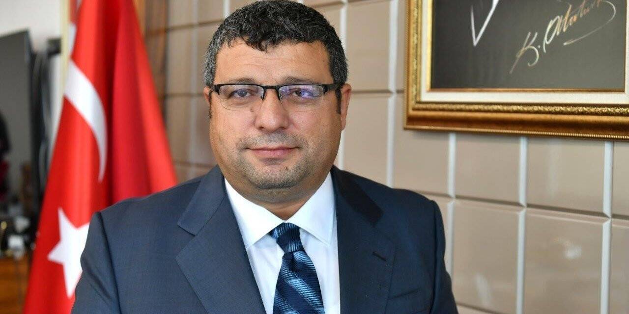 Başkan Yibur: “Geleceğimiz gençlere, gençlerimiz öğretmenlere emanet”