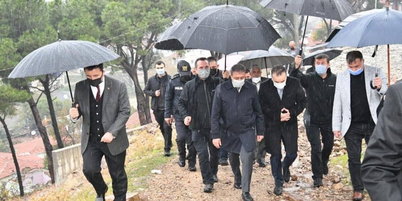 Vali Şıldak Edremit’te İbrahimce Mahallesini ziyaret etti