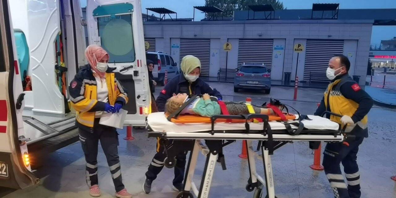 Bursa’da ikinci katın balkonunda düşen çocuk yaralandı