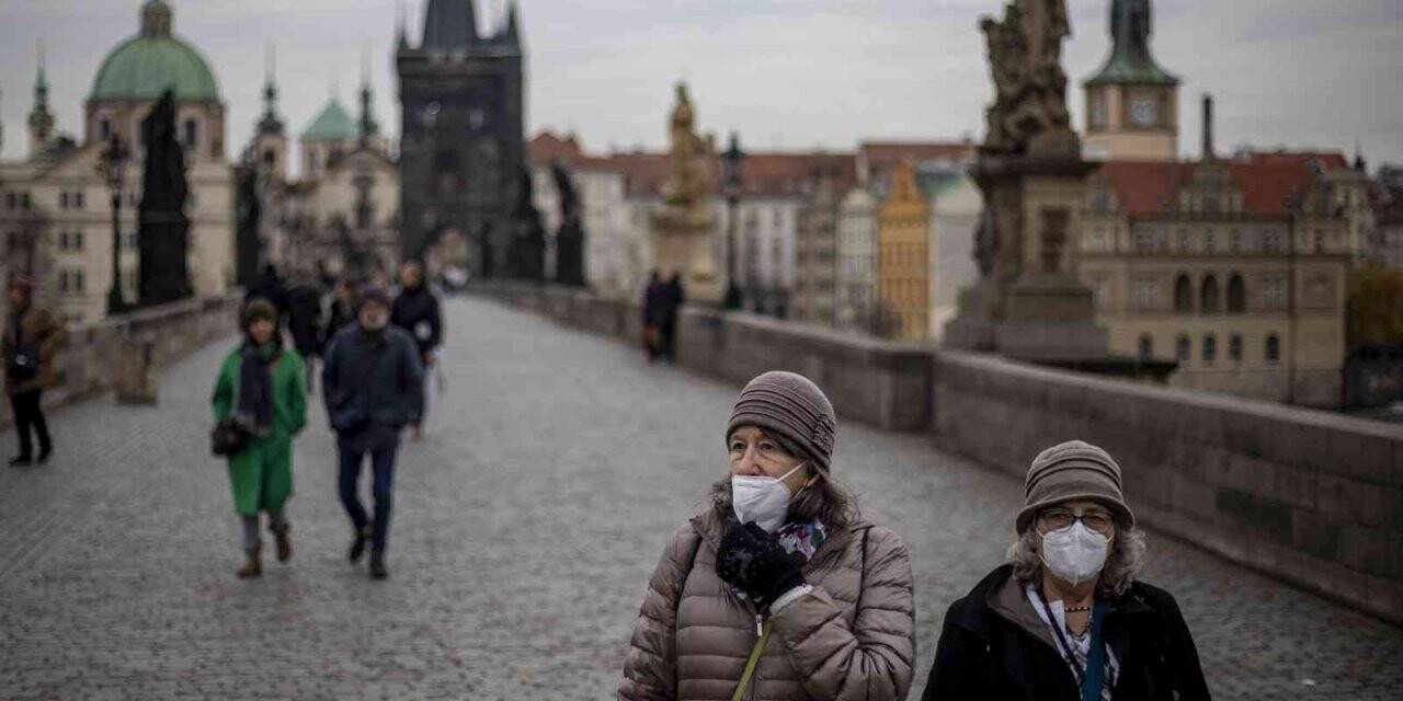 Slovakya’da iki haftalık karantina kararı