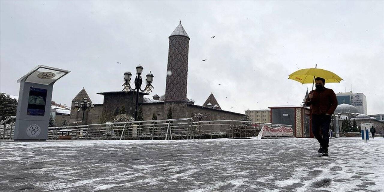 Doğu Anadolu'da kar etkisini sürdürecek