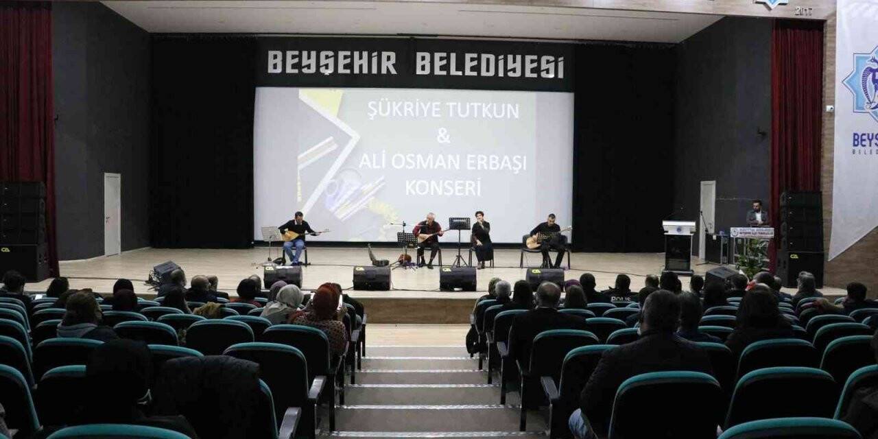 Sanatçı Şükriye Tutkun’dan öğretmenler için konser