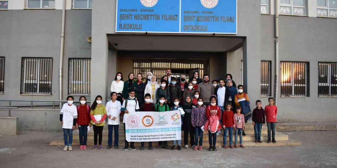 Öğretmenler Günü’nde şehit öğretmen unutulmadı